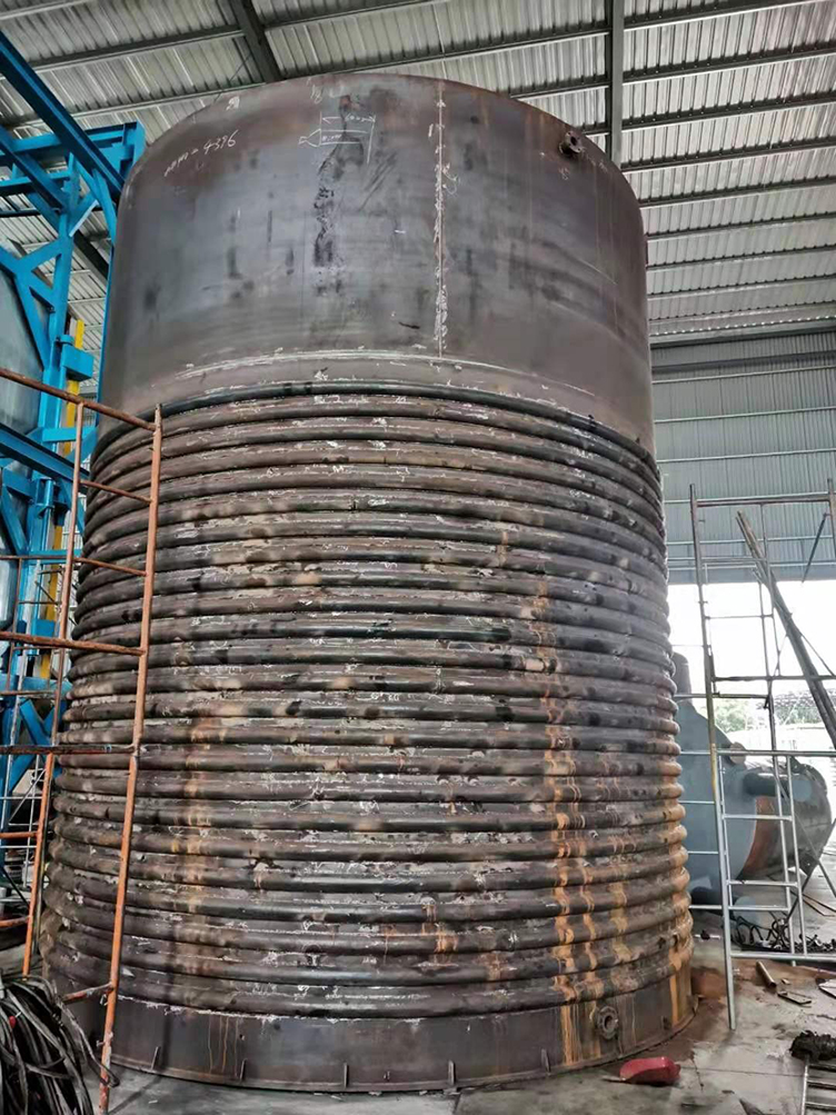 1653284297153454.jpg 120m³立式(shì)鋼襯(chèn)塑(帶外盤(pán)管).jpg
